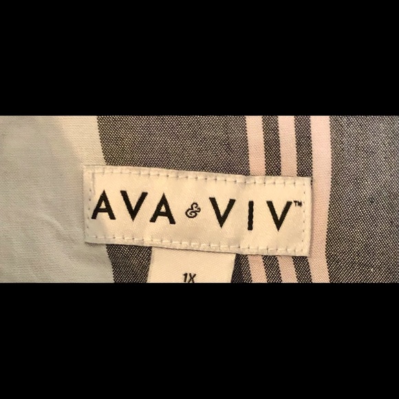 Lightweight flannel top - Picture 3 of 7